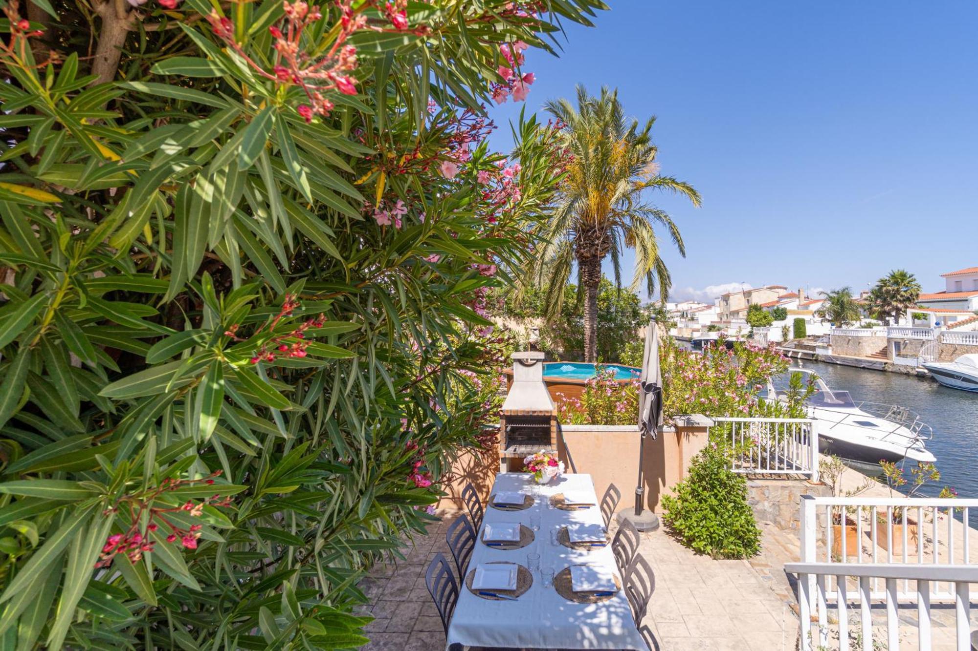 Jouvacations Villa Freser Empuriabrava Exteriör bild