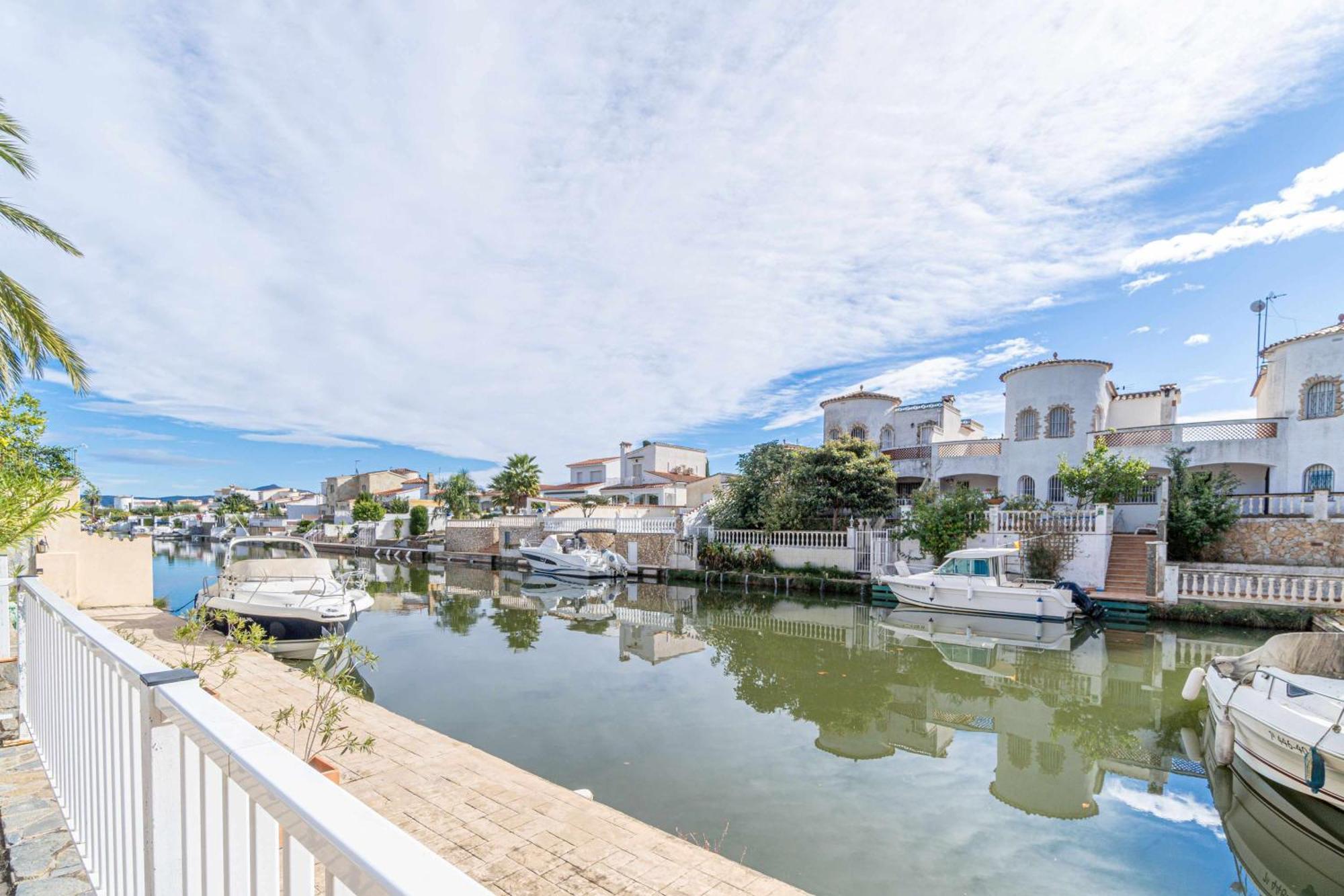 Jouvacations Villa Freser Empuriabrava Exteriör bild
